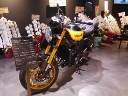 カワサキ「Ｚ９００ＲＳ ＳＥ」