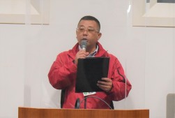 会場長として最後の挨拶を行う柘植会場長