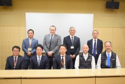 JU岐阜羽島オートオークションにて３社合同記者会見が行われた