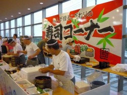 毎年大好評の寿司コーナー
