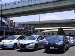 EV「リーフ」の出品も多く、日産ディーラー直営ならではの品揃え