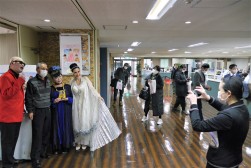 ものまねタレントとの写真撮影会