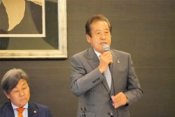 財藤会長が冒頭のあいさつで協力を呼びかけた