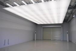 最新の撮影、照明設備を採用した撮影室