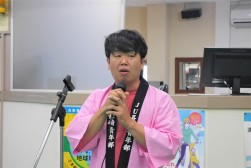 森川青年部会長があいさつ