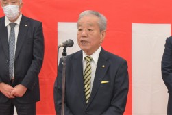 来賓を代表してあいさつを行うＪＵ中販連・松本筆頭副会長