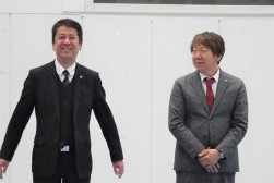 写真左からＪＵ佐賀の田中理事長と副島努流通委員長