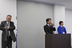 室田流通委員長が感謝の言葉を述べた