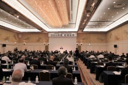 総会の様子