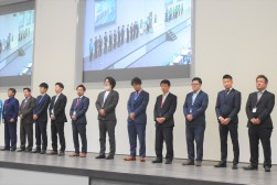 県外から多くの青年部員が応援に駆け付けた