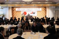 総会終了後には懇親会