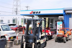フォークリフトや農機など特殊車両の取引も活発