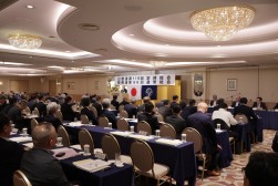 総会の様子