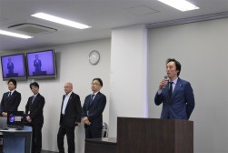 オリコ広島支店の津田支店長が目標必達を呼びかけた