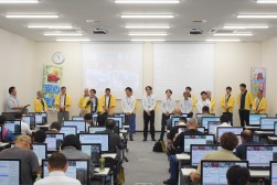 金融委員会からの報告のようす
