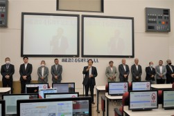 セリ開始前のセレモニー