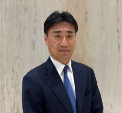 ＳＯＭＰＯオークス　市川社長