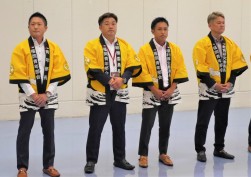 白川青年部会長（写真左）を中心に強い結束力