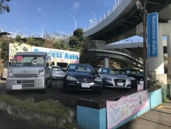 サクセスオート店舗外観