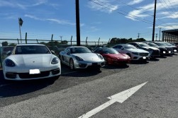 高価格帯の出品車に活発な応札
