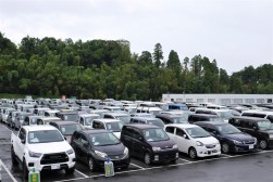 出品ヤードには良質車が多数並んだ