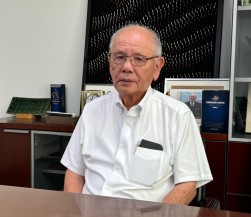 佐藤理事長