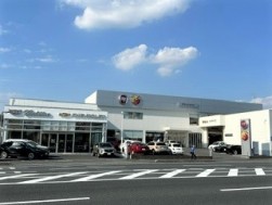 輸入車６ブランドを扱うサクセスを経営統合