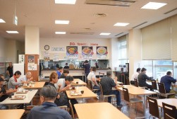 ２０周年スペシャルランチを用意