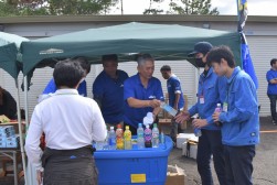 ドリンクを無料配布