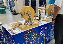 人気のガラガラ抽選会
