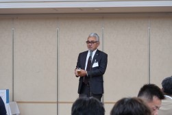 中西理事長もあいさつを述べた