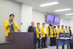 上西青年部会長が感謝の言葉を述べた