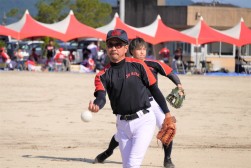 全試合完投勝利で優勝に導いた日名子祐一さん