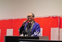 西津会場長が会員への感謝の言葉を述べた