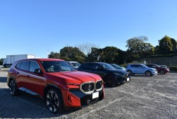 １７ブランド、３７台の試乗車が集まった