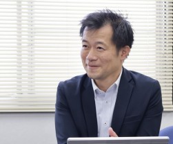 「中古車市場全体の活性化につなげたいと」話すカートレーディング事業部流通管理課  橋本直紀課長