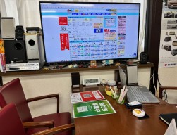 お客様とＪＵテントリ画面を見ながら商談も