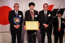 優勝したＪＵ札幌・富田選手