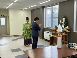 竣工式の神事を行った