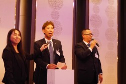 抽選会で盛り上がった