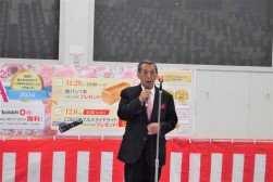 ＪＵ九州の新園会長が祝辞を述べた
