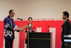 優良会員表彰式を行った