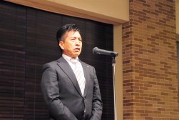 懇親会では森本義則総務委員長があいさつを述べた