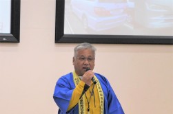 山木流通委員長があいさつを述べた