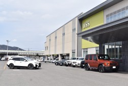 輸入車プレミアムに高額車が多数出品された