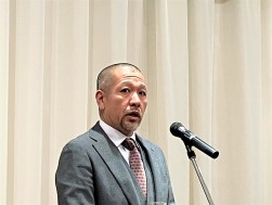 前夜祭では高井青年部会長が感謝の言葉を述べた