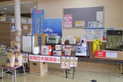 好評の居残り大抽選会を実施