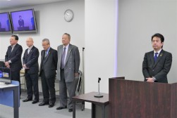 執行部を代表し室田流通委員長があいさつを述べた