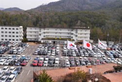 ヤードを埋める出品車