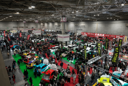 お祭り的ムードも特徴の大阪オートメッセ２０２５
